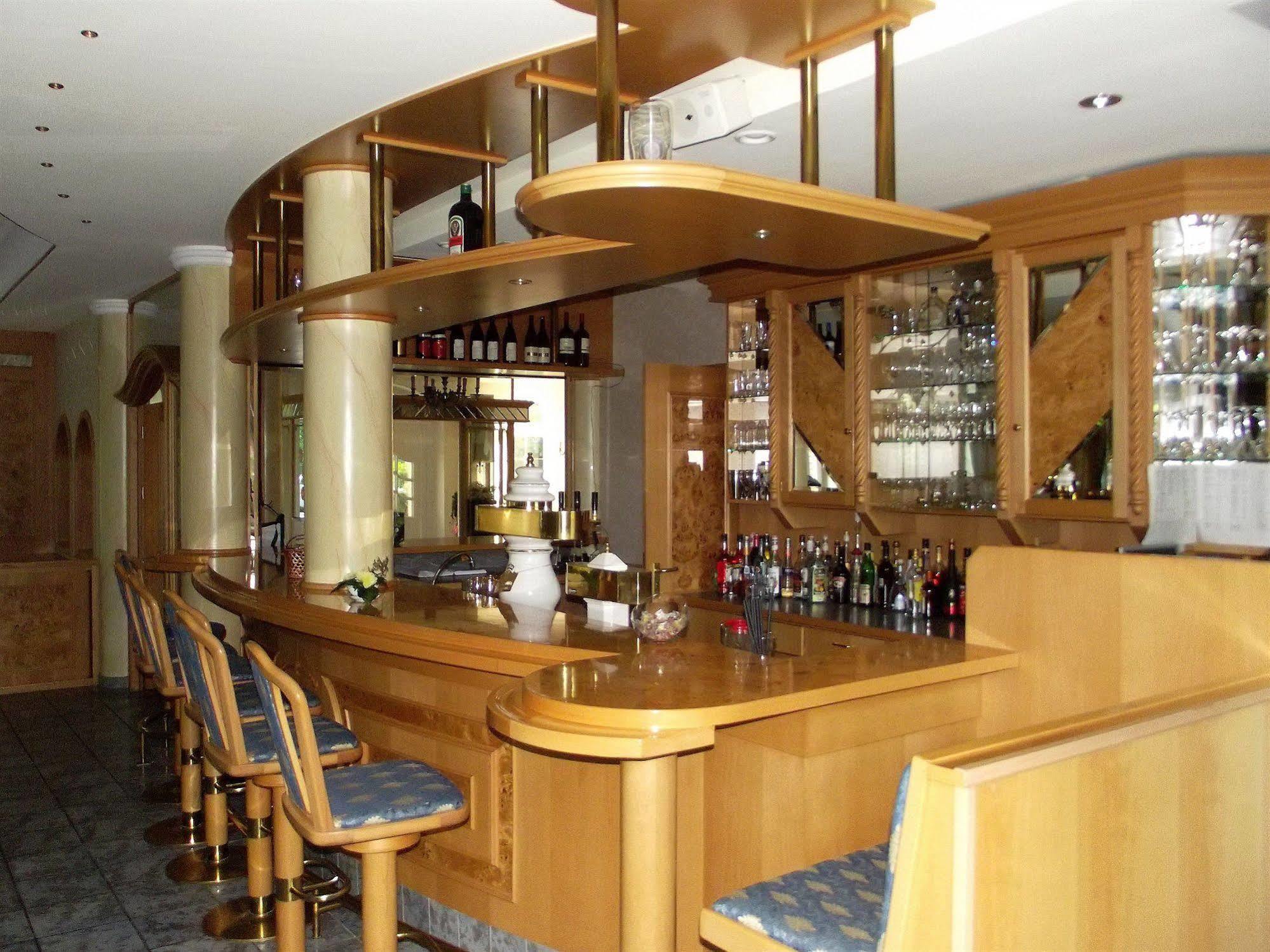 Hotel Und Restaurant Waldschloesschen Crivitz Dış mekan fotoğraf